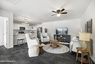 140 Railroad Ave Unit 5, Kellogg, ID 83837