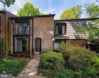 7952 Inverness Ridge Rd, Potomac, MD 20854