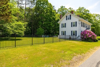 60 Brookfield Rd, Fiskdale, MA 01518