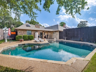 2505 Piedra Dr, Plano, TX 75023