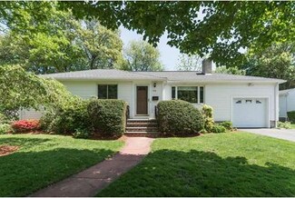 106 Selwyn Rd, Newton Highlands, MA 02461