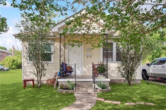 1517 Claire Ave, Gretna, LA 70053