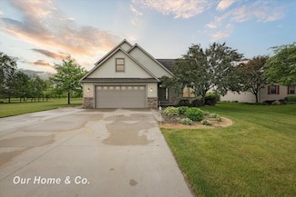 1091 W Hampton Rd, Essexville, MI 48732