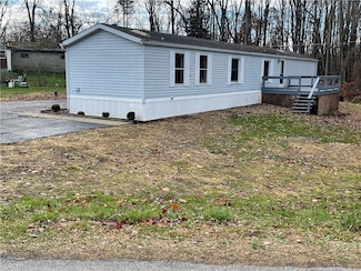 3717 Douthett Dr, Jamestown, PA 16134