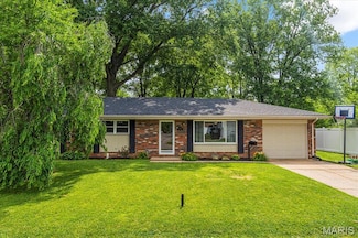 1402 Princeton Dr, O Fallon, IL 62269