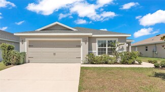 587 Lorient Dr, Eagle Lake, FL 33839