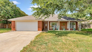 1004 E Johnson St, Burnet, TX 78611