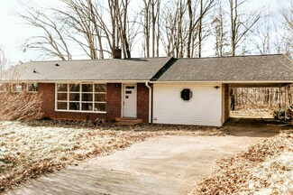 71 Aloha Dr, Collinsville, VA 24078
