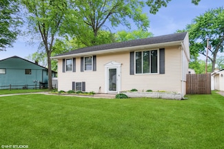 345 Hickory St, Michigan City, IN 46360