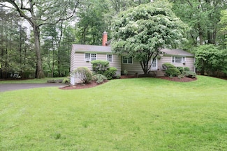 7 Bittersweet Ln, Westport, CT 06880
