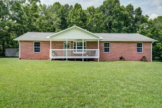 21426 Darlington Dr, Bristol, VA 24202