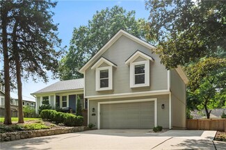 4944 Rainbow Blvd, Westwood, KS 66205