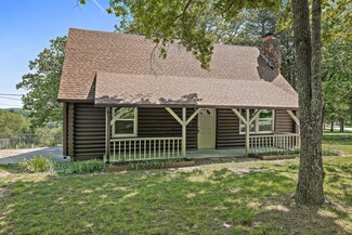 27 Notaroad Ln, Reeds Spring, MO 65737