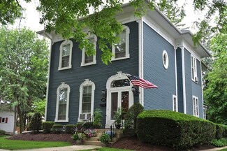 133 N Brainard St, Naperville, IL 60540