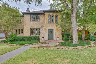 1112 S Canterbury Ct, Dallas, TX 75208