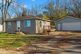 445 N Jefferson St, Whitewater, WI 53190
