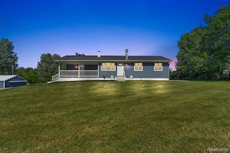 7900 Wiggins Rd, Howell, MI 48855