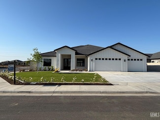 16725 Pinecrest Ct, Bakersfield, CA 93314
