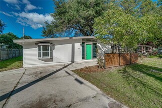 2020 Sylvester Rd, Lakeland, FL 33803