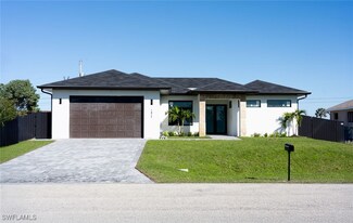 1817 NE 17th St, Cape Coral, FL 33909