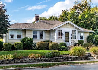 335 Hillside Ave Unit 335, Needham Heights, MA 02494