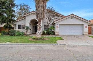 5561 W Wathen Ave, Fresno, CA 93722