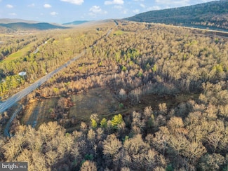 300 Skytop Mountain, Port Matilda, PA 16870