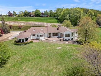 43 Sterling Place, Bow, NH 03304