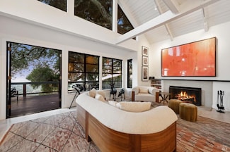 1090 Bart Rd, Sonoma, CA 95476