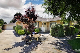 2424 C St, Bakersfield, CA 93301