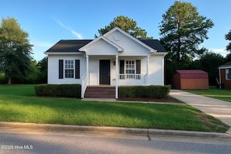 1207 Davenport St, Greenville, NC 27834