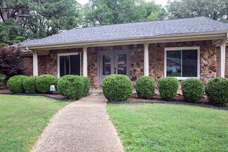 1909 S Beechwood Dr, Florence, AL 35630