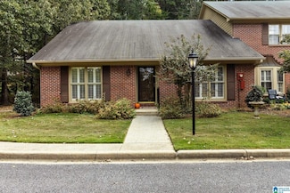 504 Chase Plantation Pkwy, Hoover, AL 35244