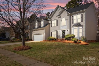 910 Elrond Dr NW, Charlotte, NC 28269