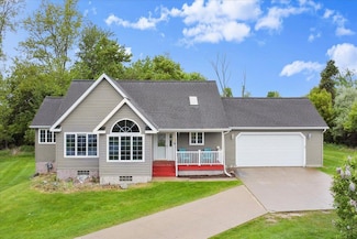 306 Meister Rd, Fremont, MI 49412