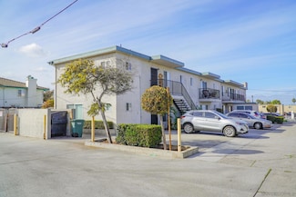 637 10th St, Imperial Beach, CA 91932