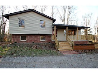 22885 State Route 180, Rockbridge, OH 43149