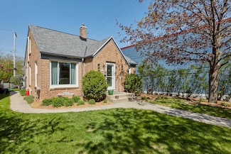 3057 N 90th St, Milwaukee, WI 53222