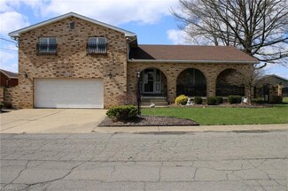 144 Kennedy Ave, Follansbee, WV 26037