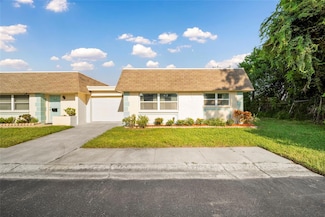 8447 Deauville N, Pinellas Park, FL 33781
