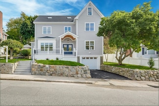 61 Robin St, West Roxbury, MA 02132