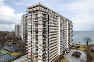 12550 Lake Ave Unit 1305, Lakewood, OH 44107