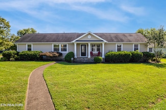 300 Riverside Dr, Clinton, TN 37716