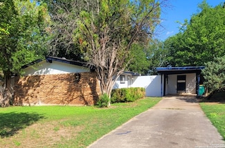 12313 Trailing Oaks St, Live Oak, TX 78233