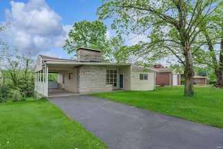 5124 Rockingham Dr, Saint Louis, MO 63121