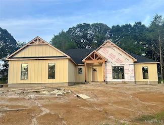 664 Lorie Lee Loop, Deatsville, AL 36022
