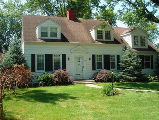 407 E College Ave, Shelbina, MO 63468