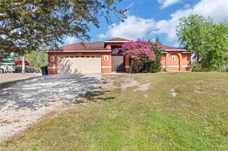 2915 47th Ave NE, Naples, FL 34120