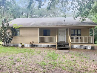 305 E Jackson St, Kissimmee, FL 34744