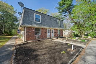 11 W Belcher Rd Unit 2, Foxboro, MA 02035